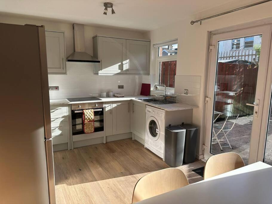 Revamped Holywood Town Centre House Leilighet Eksteriør bilde